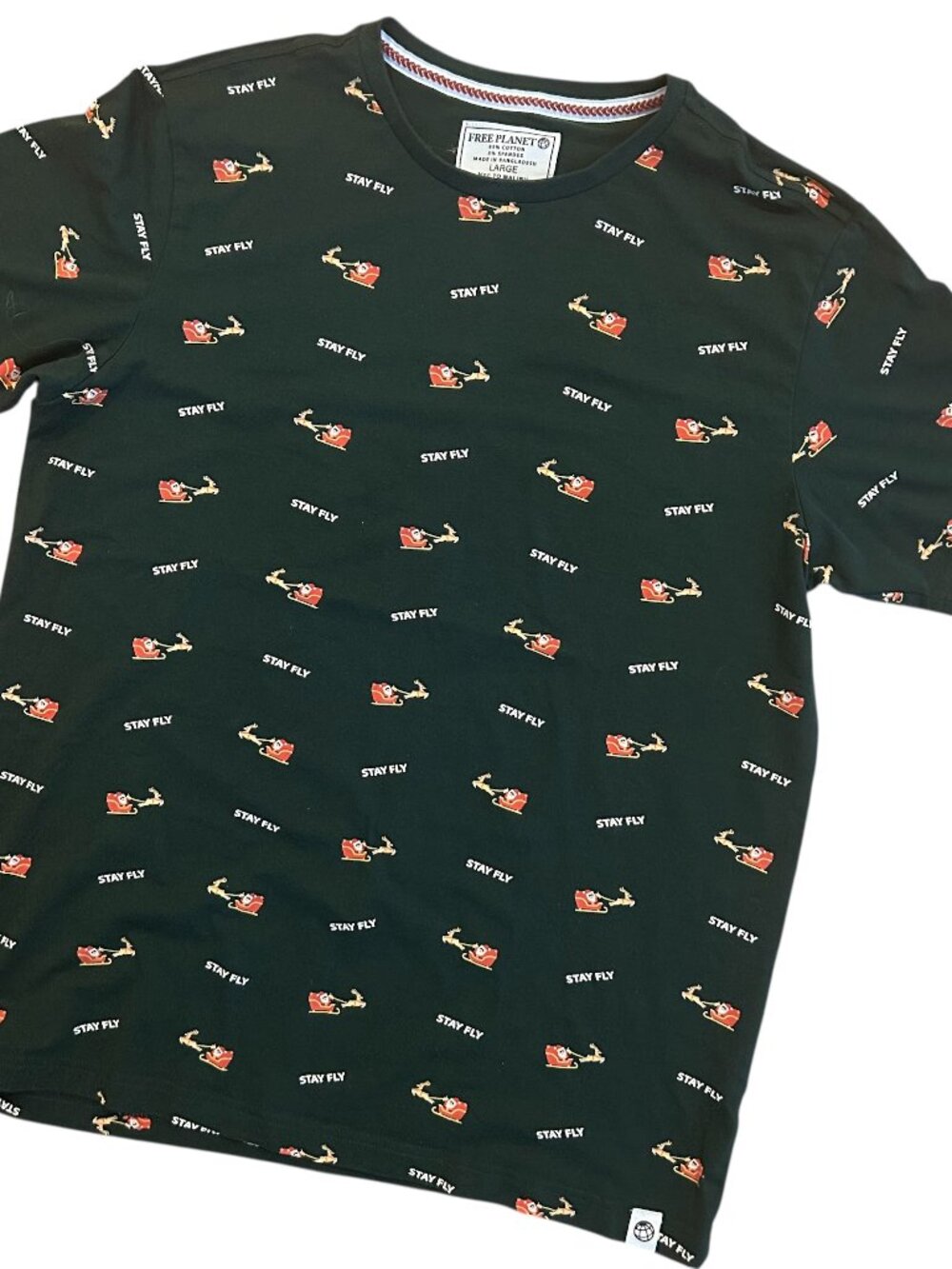 Free Planet Santa Stay Fly Christmas Tee Shirt Men's Black Size Large Streetwear